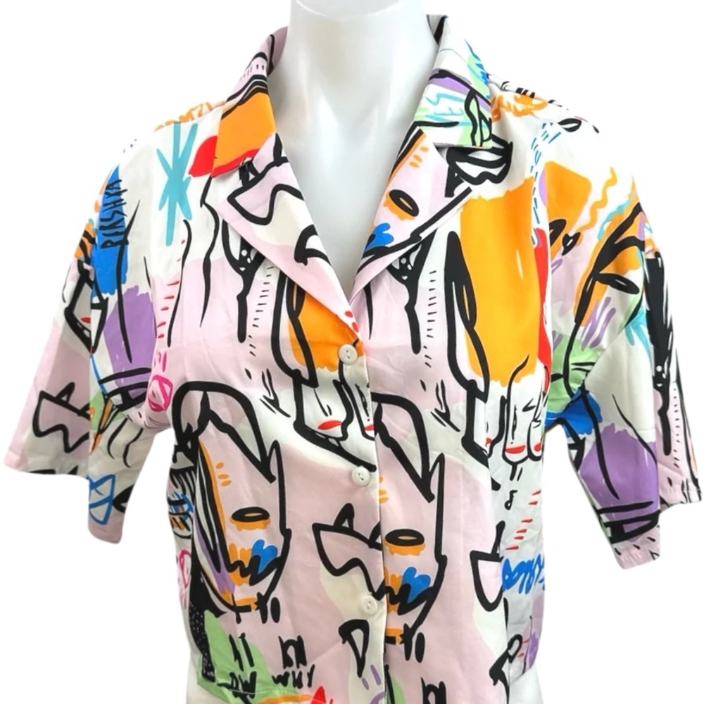 Multicolor Graffiti Print Button Up Crop Top *PLUS SIZE*